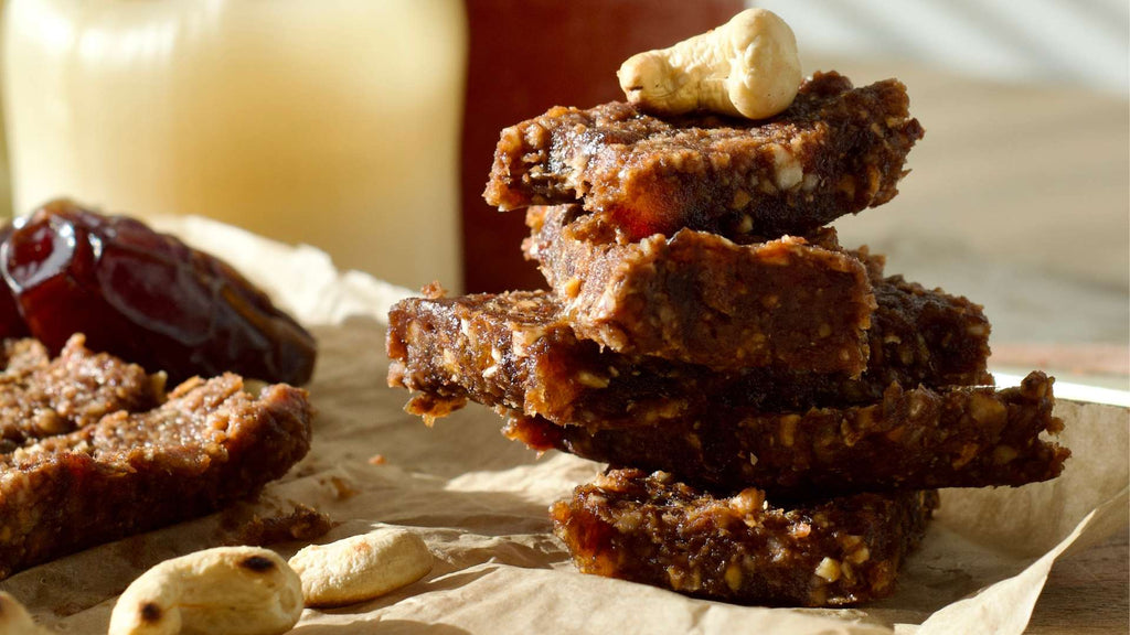 Dattel-Cashew-Riegel - schneller Powerriegel ohne Backen - DATTELBÄR