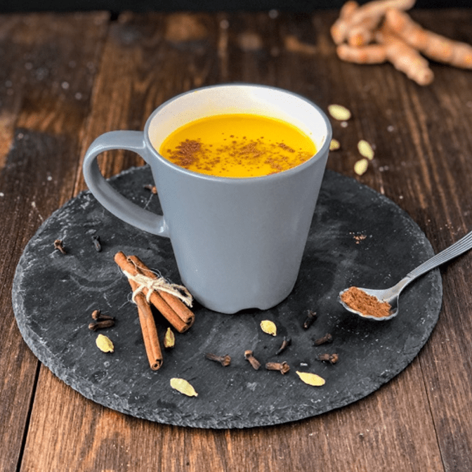 Der Herbst Hit für ein starkes Immunsystem - Kurkuma Latte - DATTELBAER