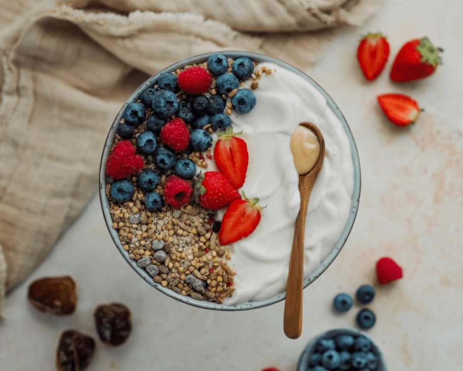 Genussvolle Müsli Bowl mit Bärkeim Power! - DATTELBAER